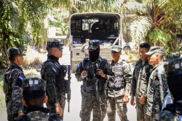 Deux massacres au Honduras font au moins 24 morts, dont cinq policiers